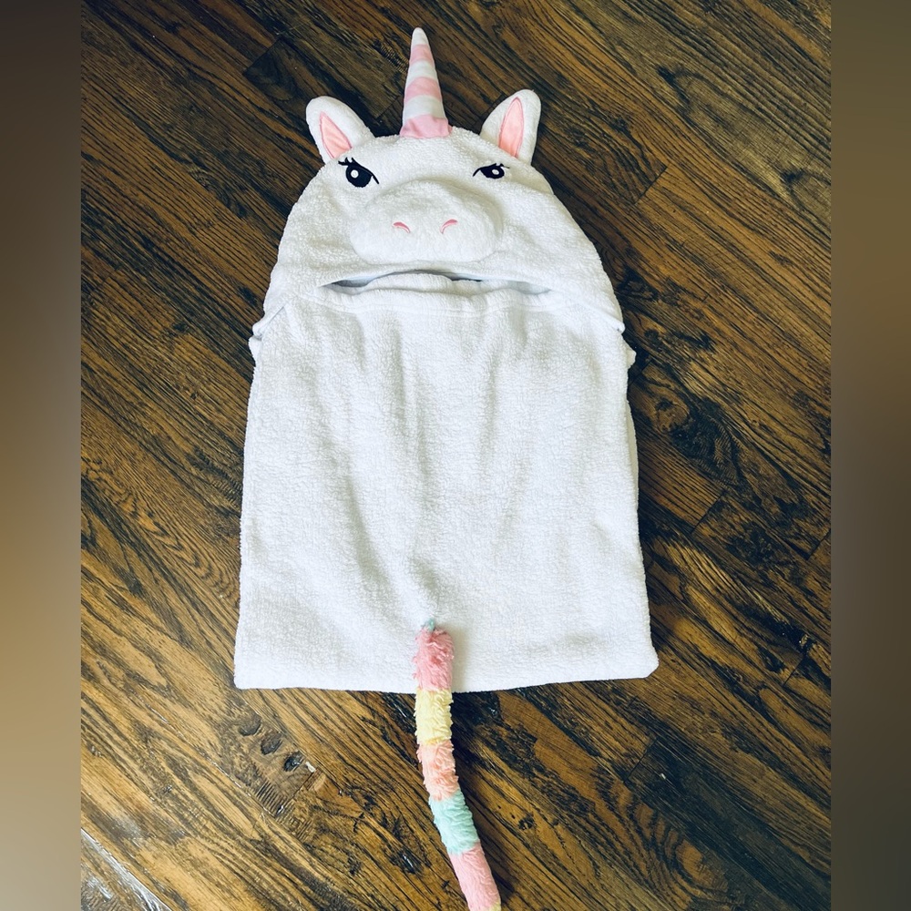 Toddler Unicorn hooded blanket 3-5YRs